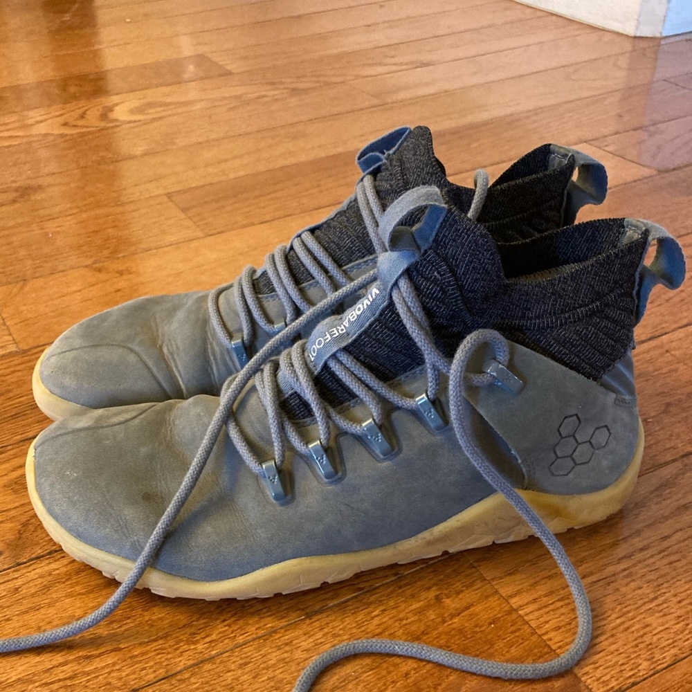 Vivobarefoot Magna Trail size 38L women’s, blue-grey.
